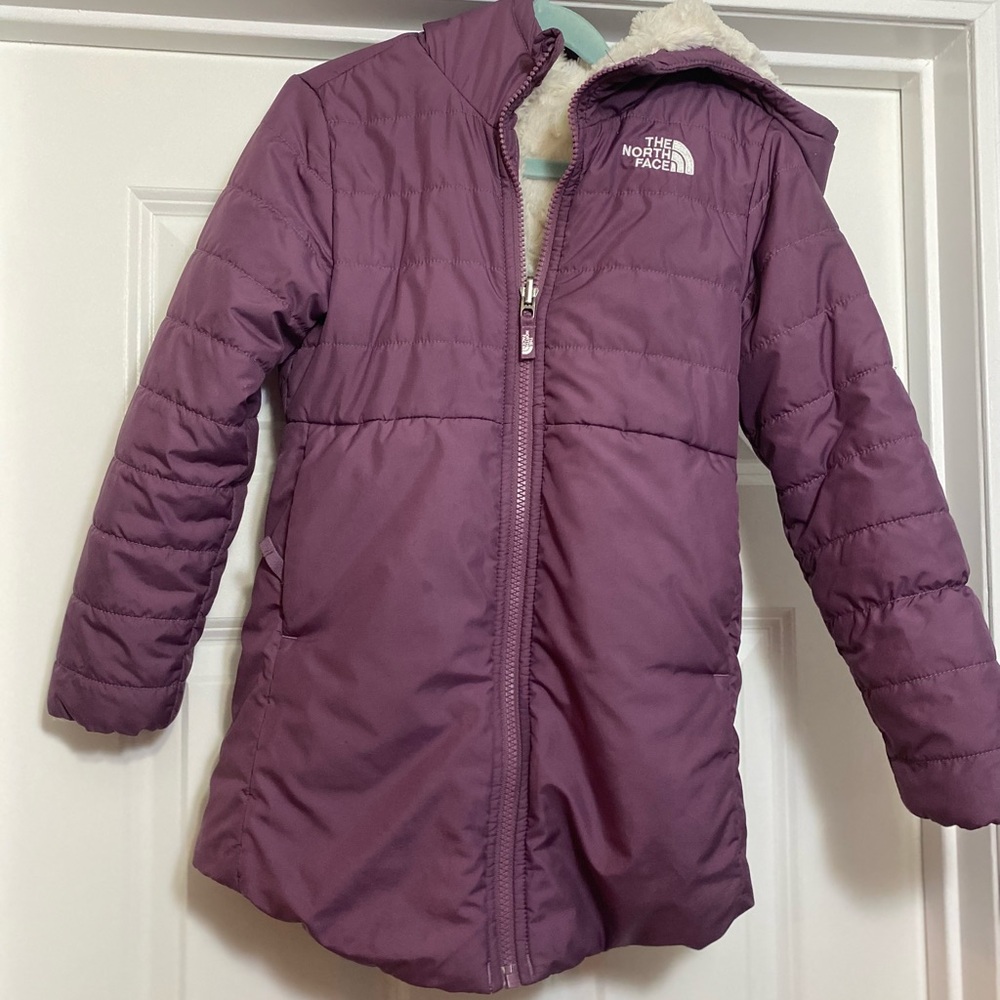North face girls reversible purple & cream faux fur jacket